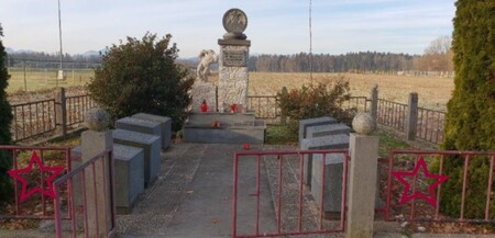 40 talcev-foto spomenik3